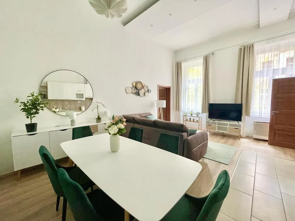 Design Luxury Asboth #Freeprkng Apartment Budapest 0*,
